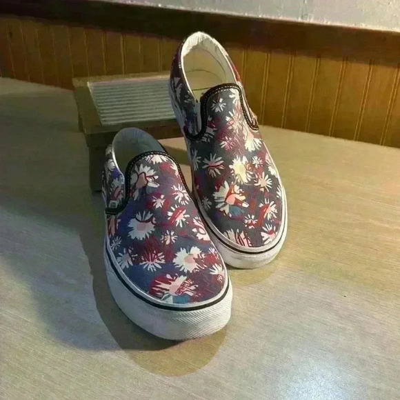 Vans Classics Slip-Ons Floral “Graffiti” - Picture 1 of 6